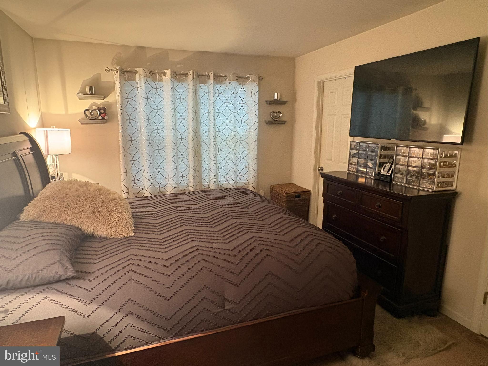 OAKVIEW VILLAGE - Residential