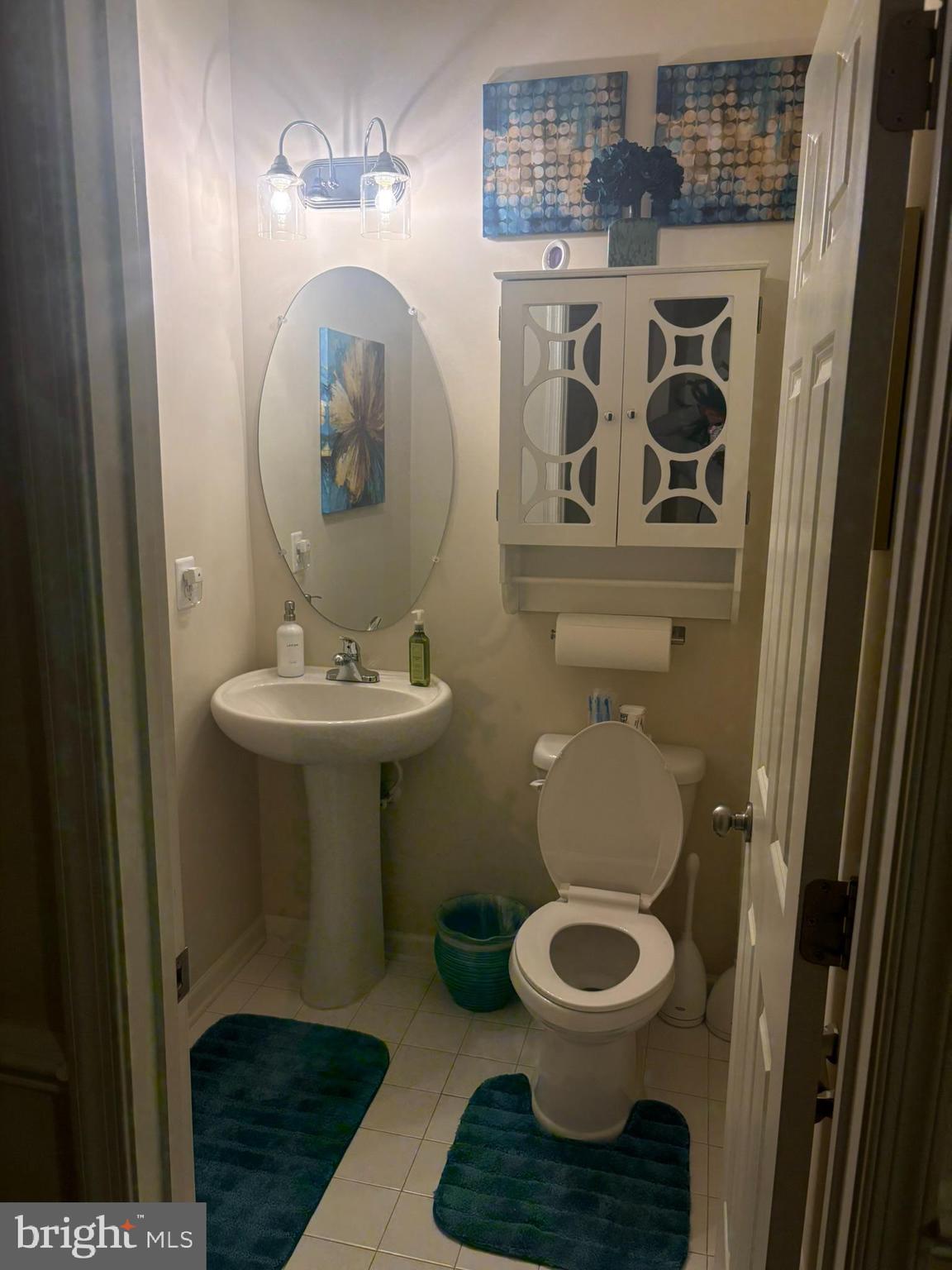 OAKVIEW VILLAGE - Residential