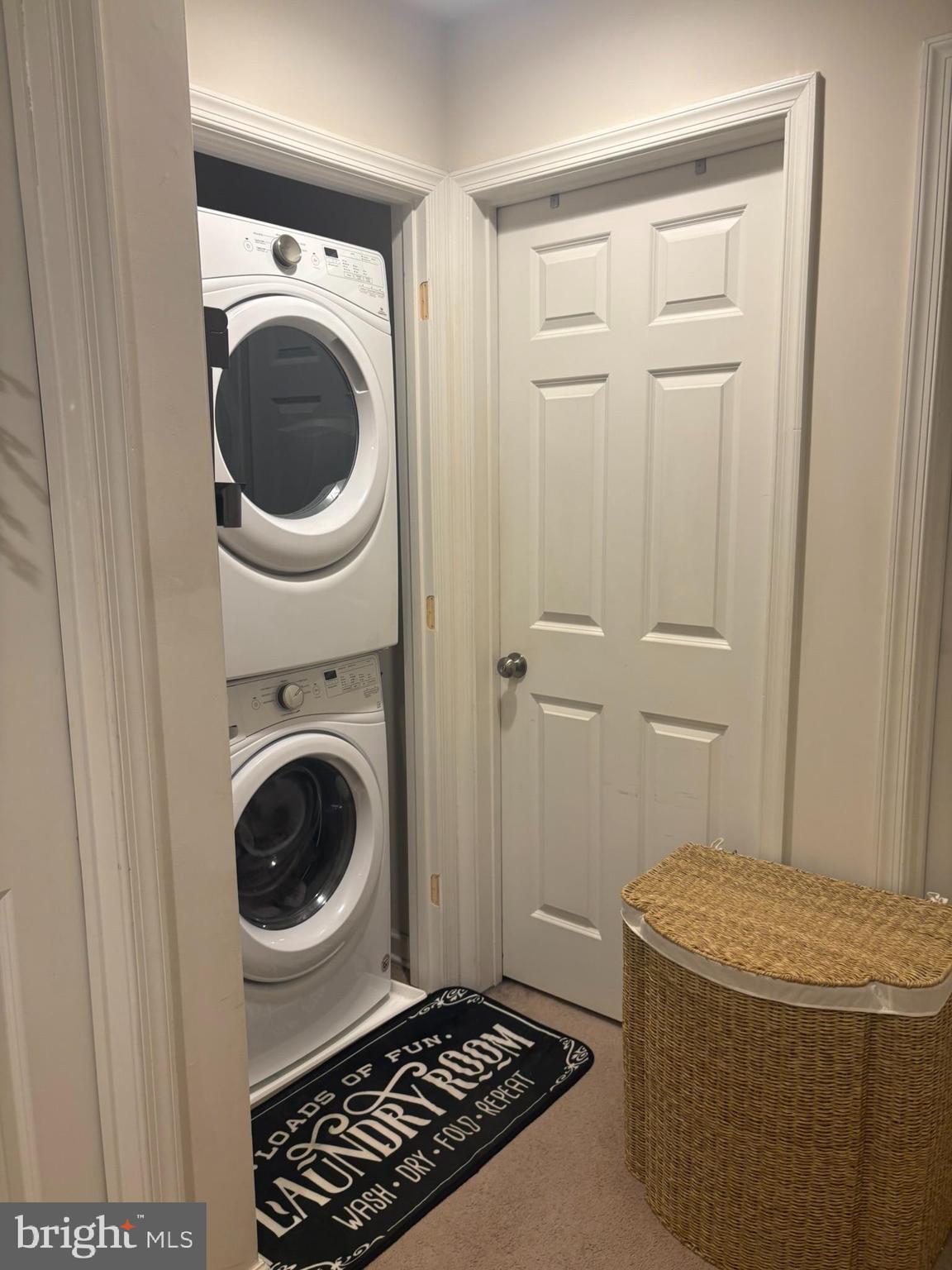 OAKVIEW VILLAGE - Residential