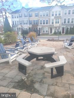 7819 FIVE OAKS COURT