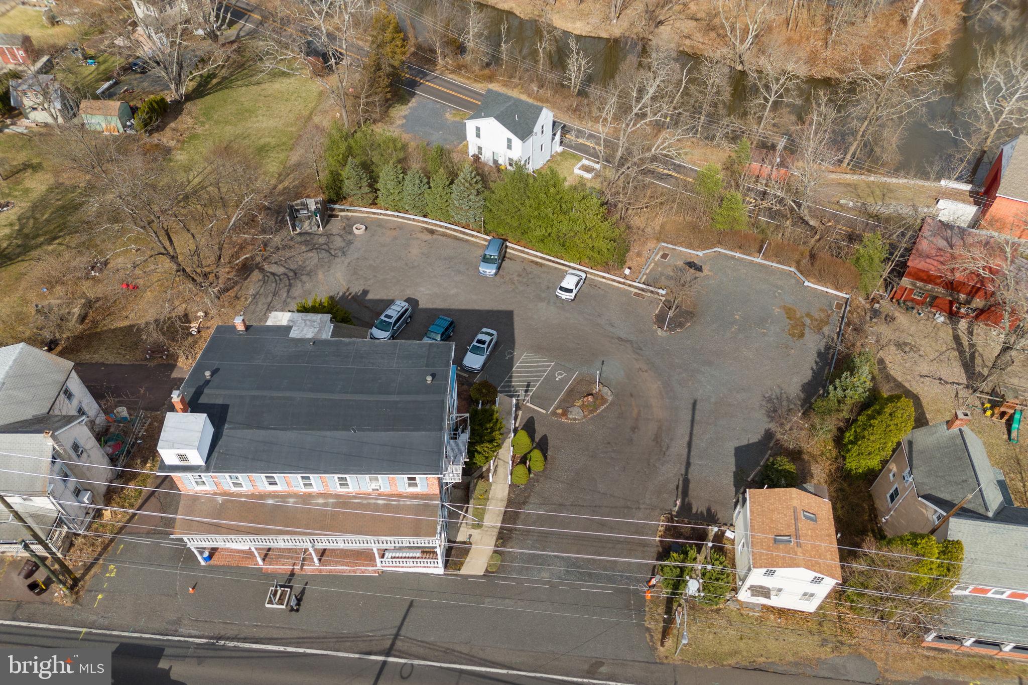 3164 MAIN STREET 3168