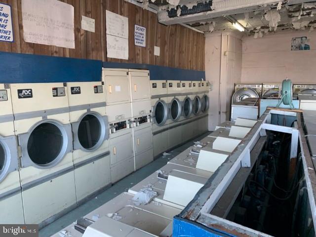 MT AIRY - Commercial Sale