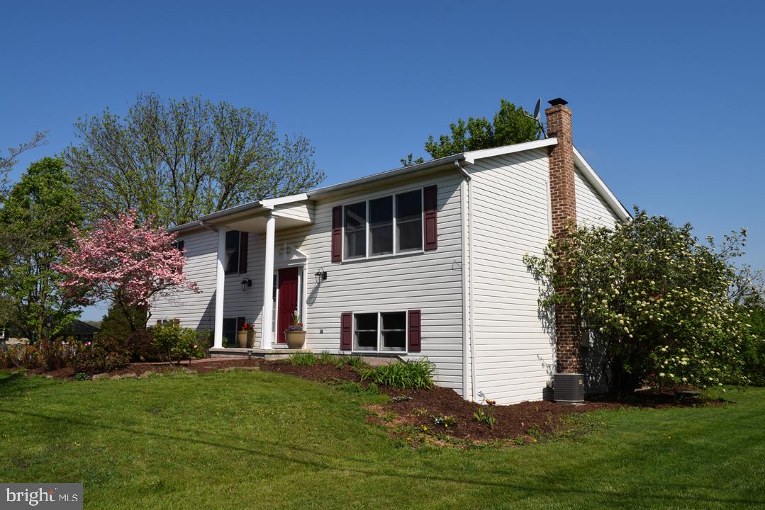 LAKE HERITAGE - Residential