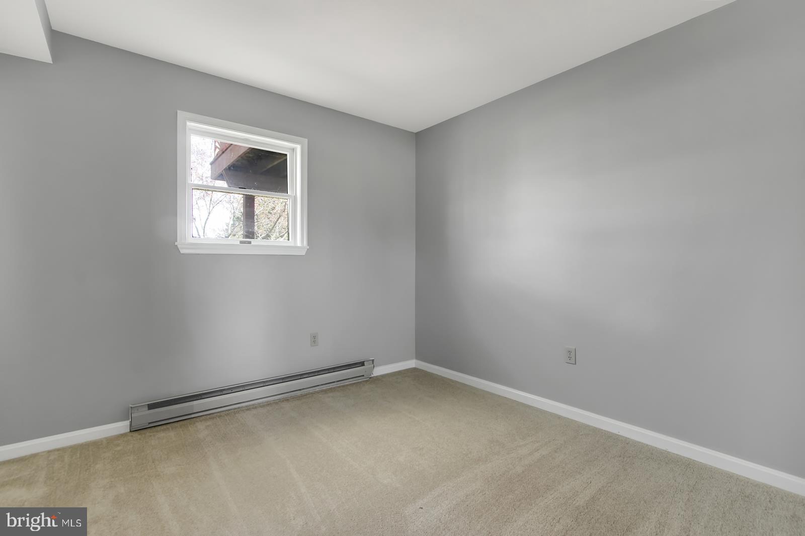 LAKE HERITAGE - Residential