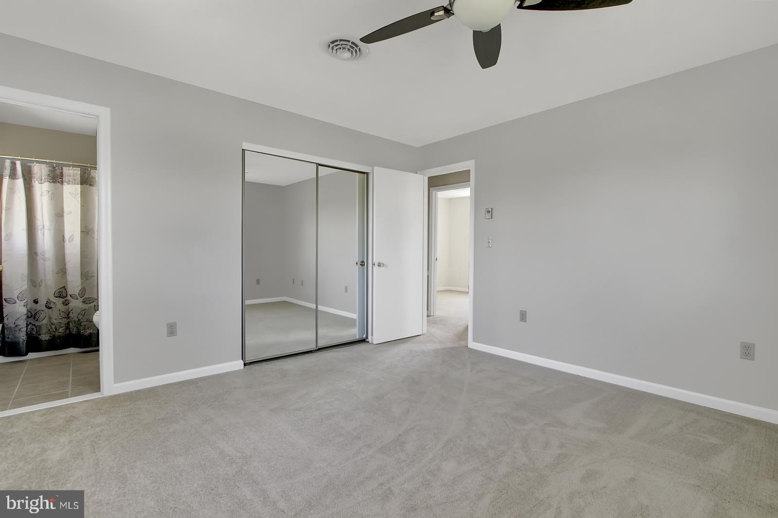 LAKE HERITAGE - Residential