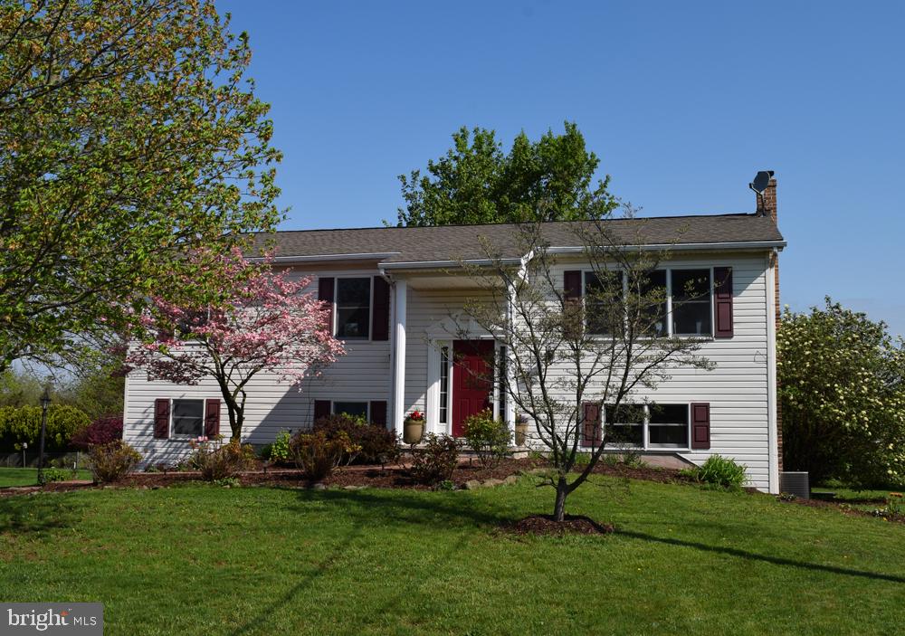 LAKE HERITAGE - Residential