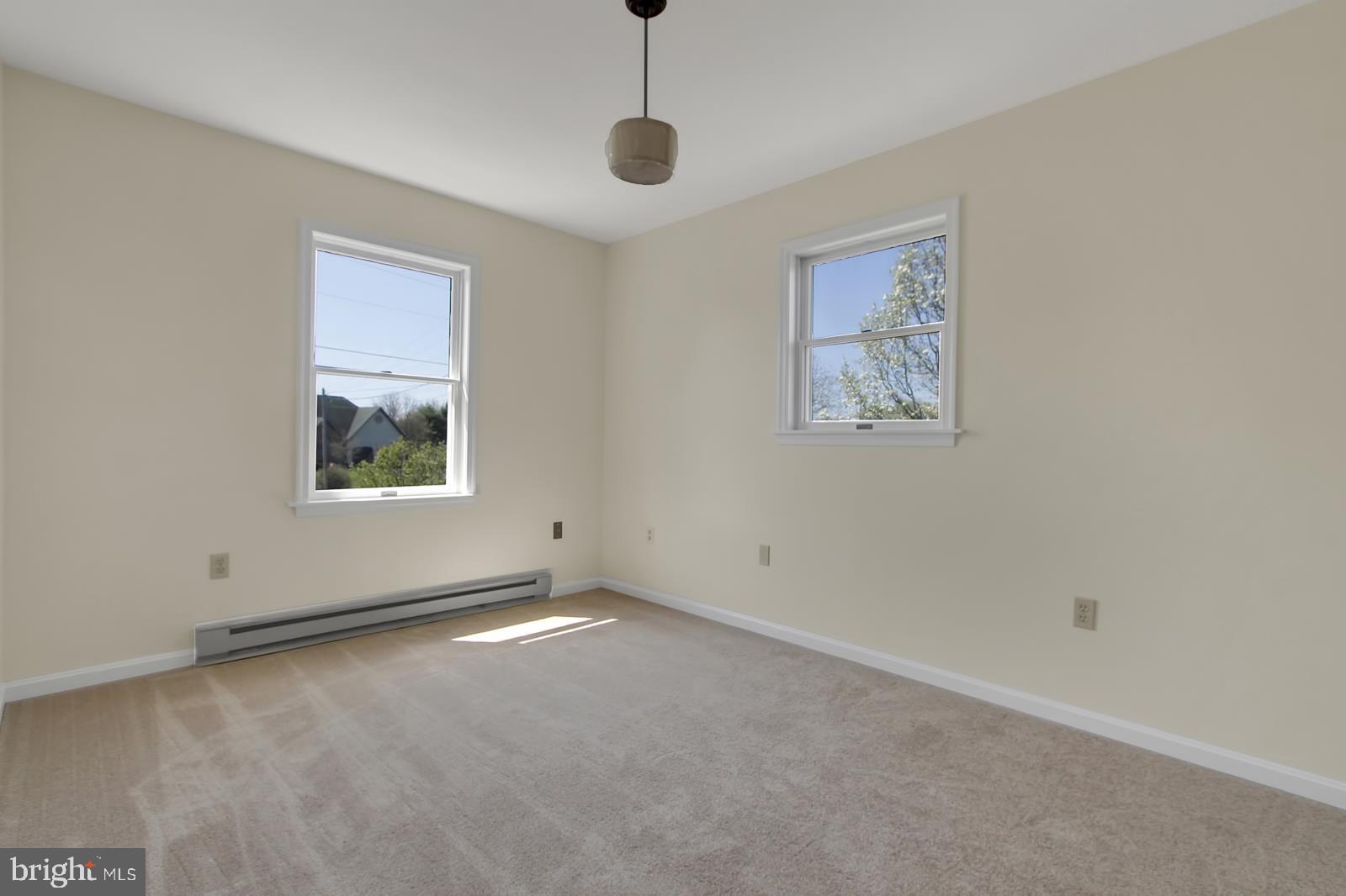 LAKE HERITAGE - Residential