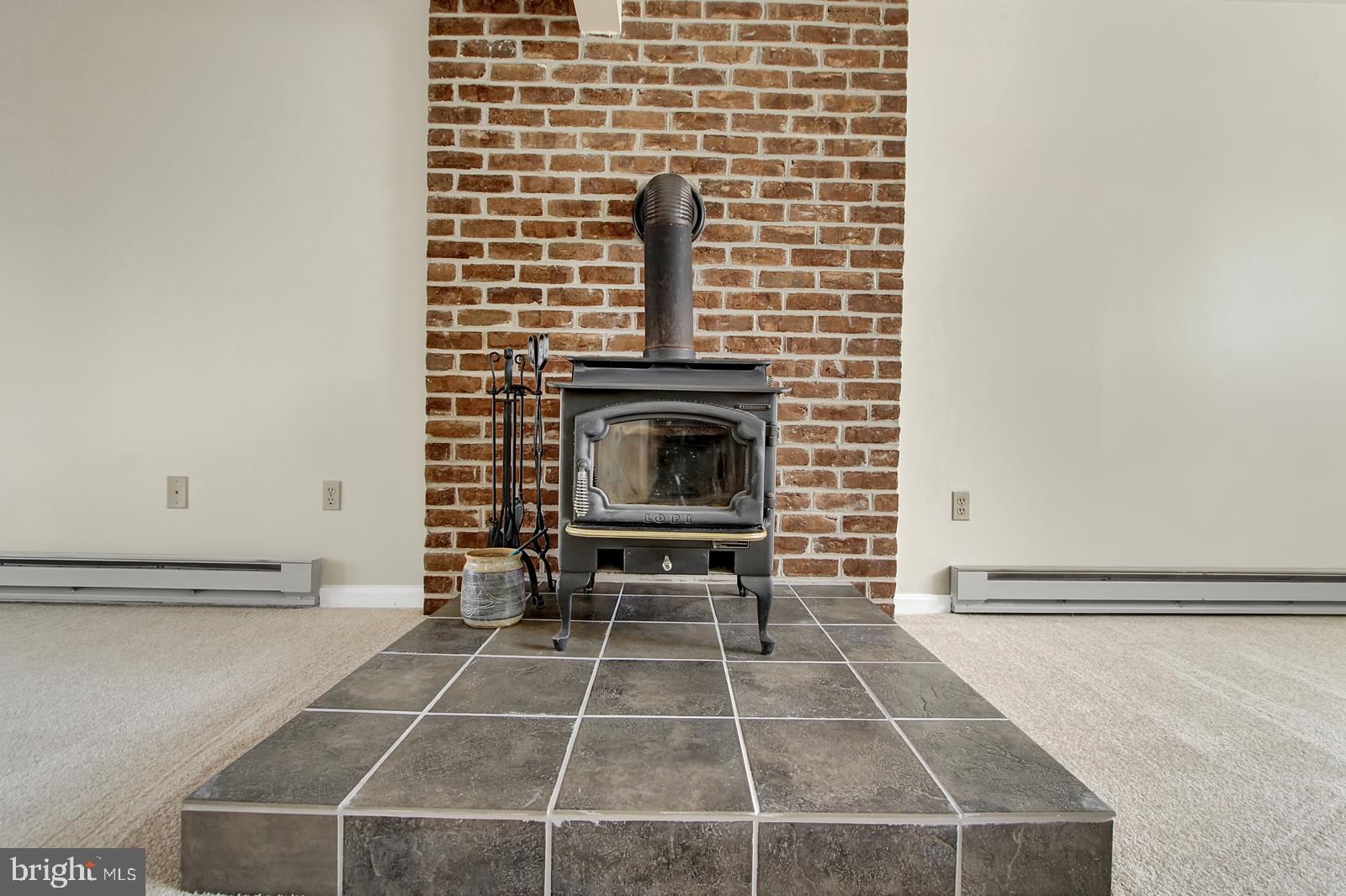 LAKE HERITAGE - Residential