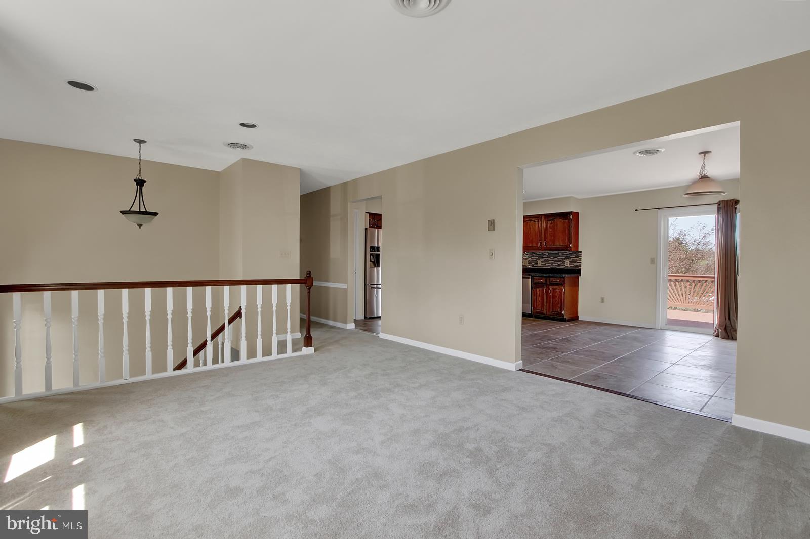 LAKE HERITAGE - Residential