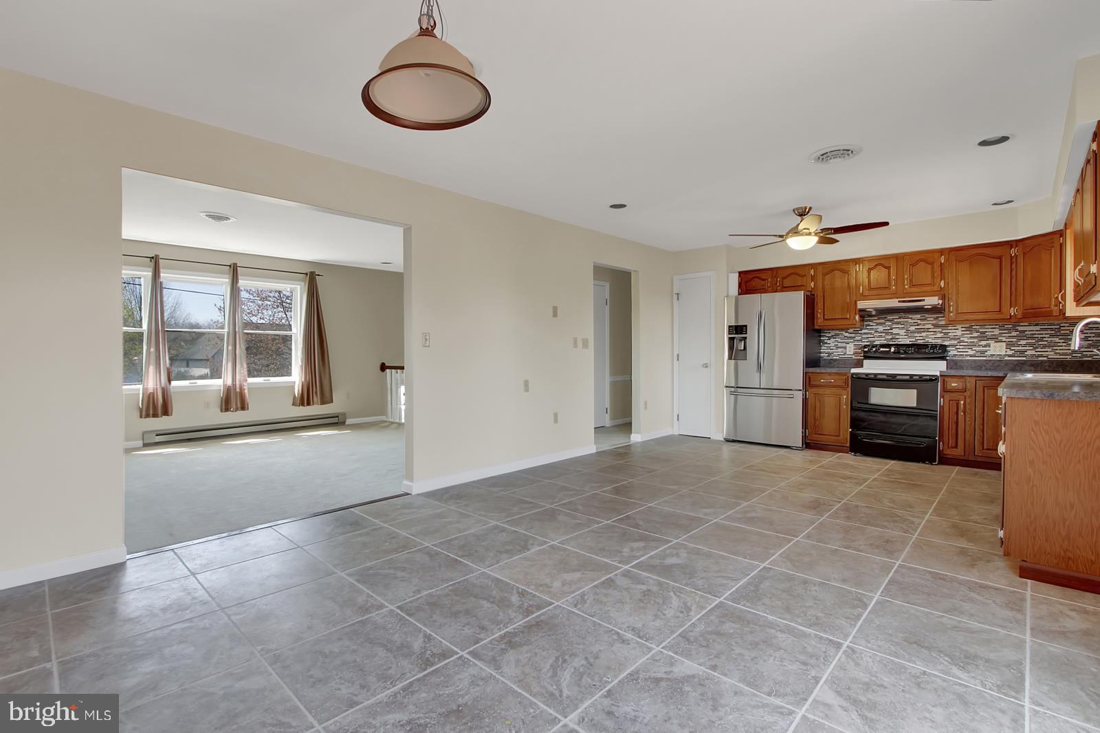 LAKE HERITAGE - Residential