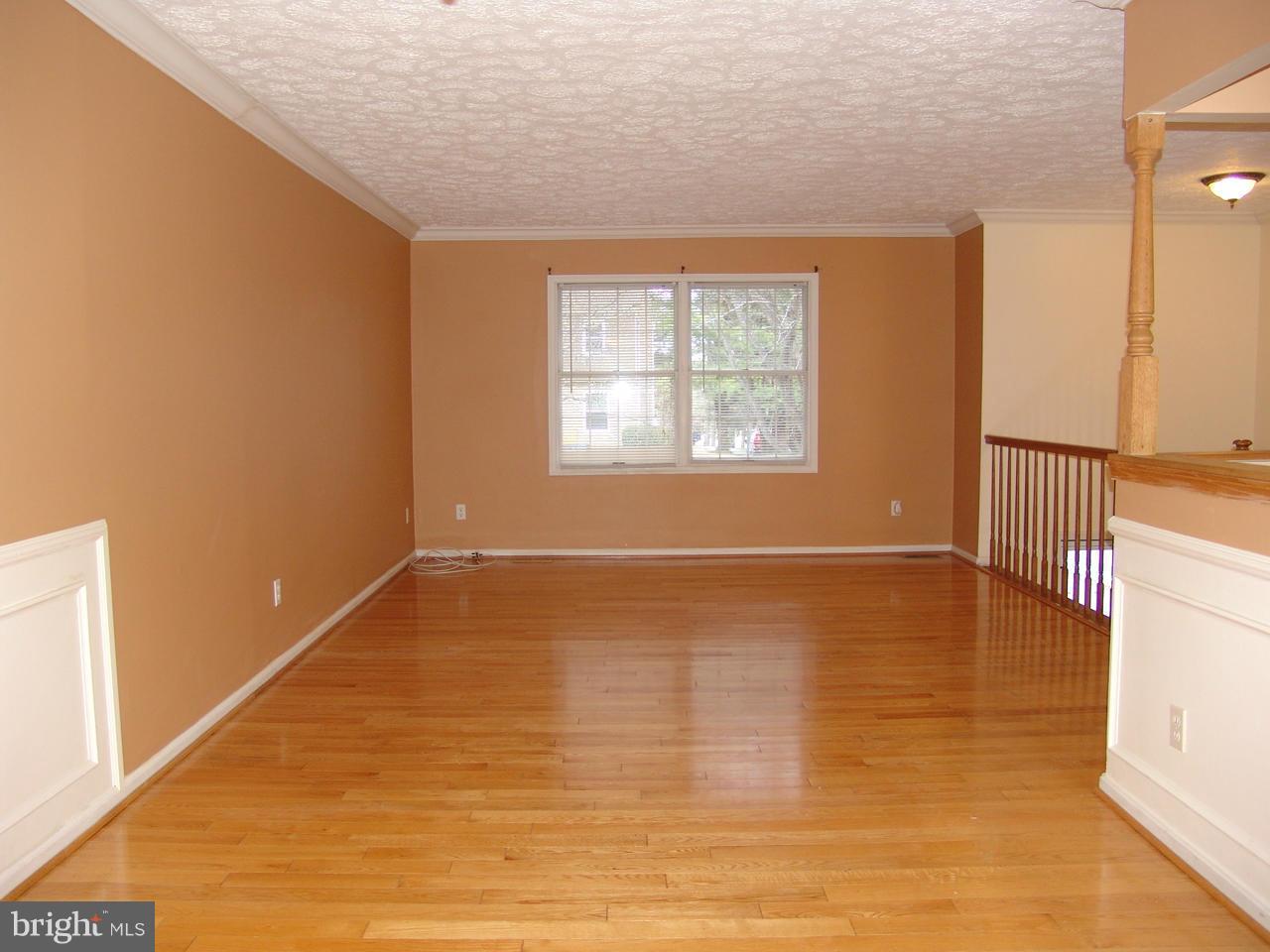 BRADFORD VILLAGE - Residential