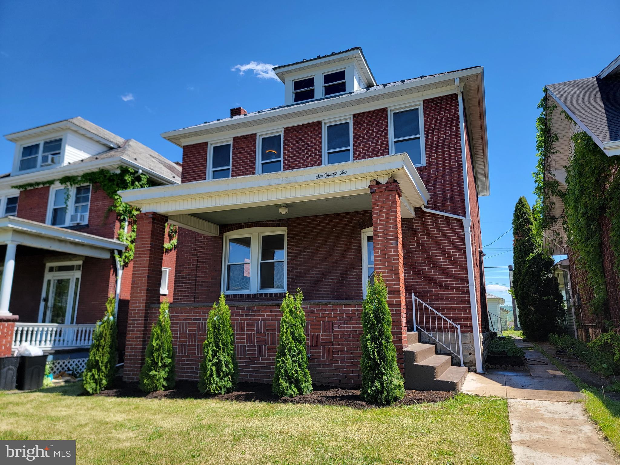 JOHNSON HEIGHTS - Residential