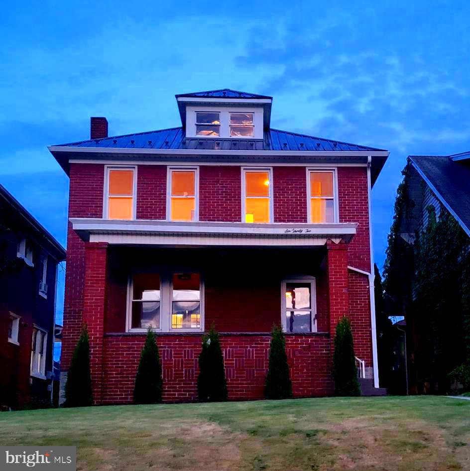 JOHNSON HEIGHTS - Residential