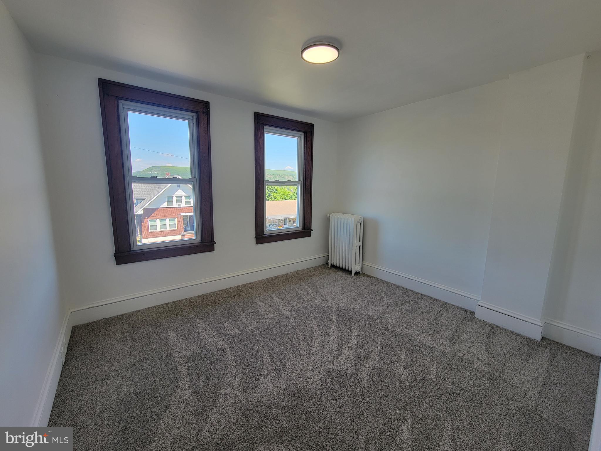 JOHNSON HEIGHTS - Residential