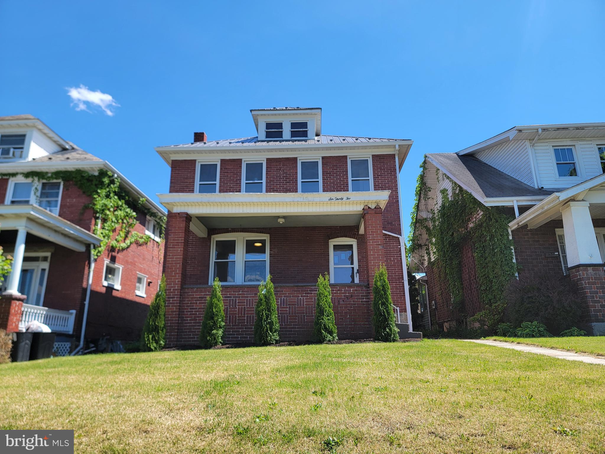 JOHNSON HEIGHTS - Residential