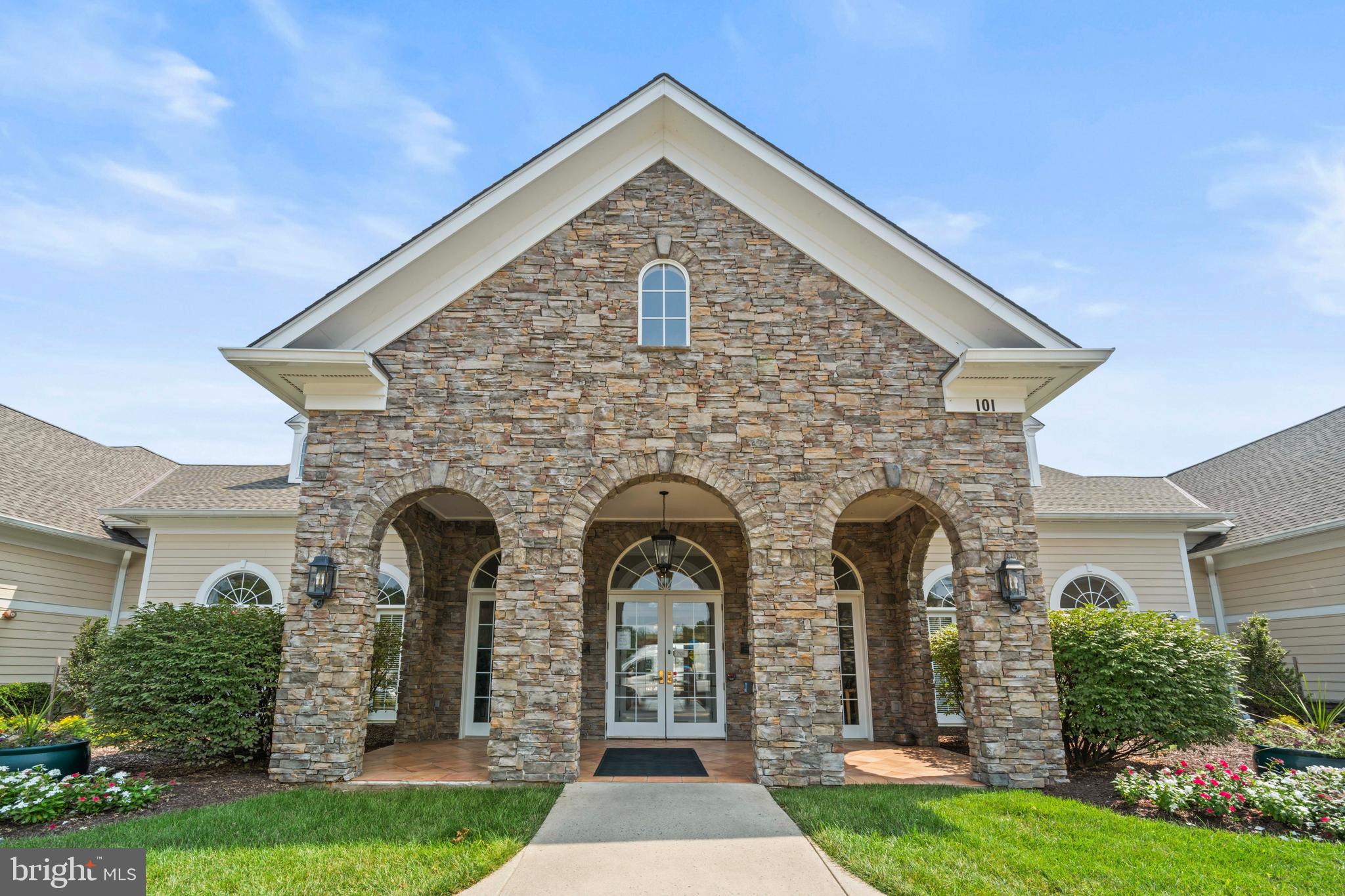 FALLS RUN - Residential