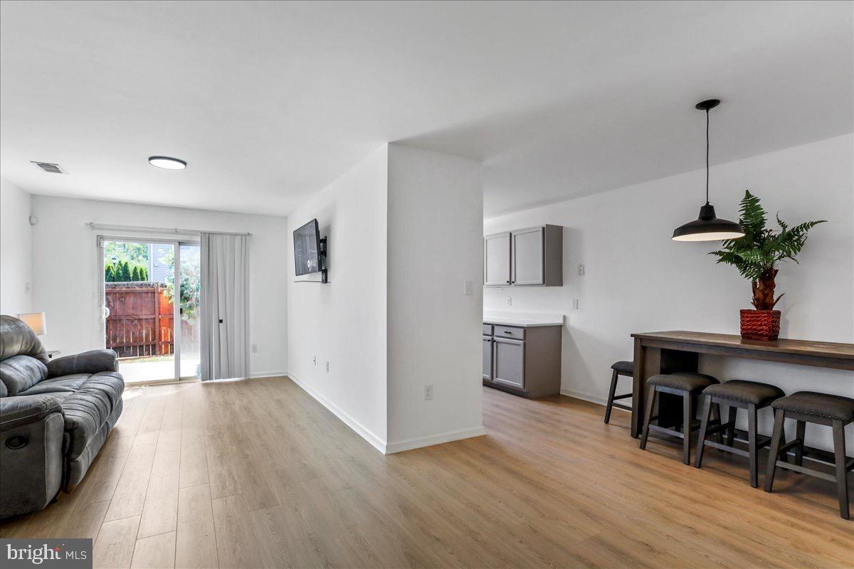 THE TOWNES OF RIDGEWAY - Residential