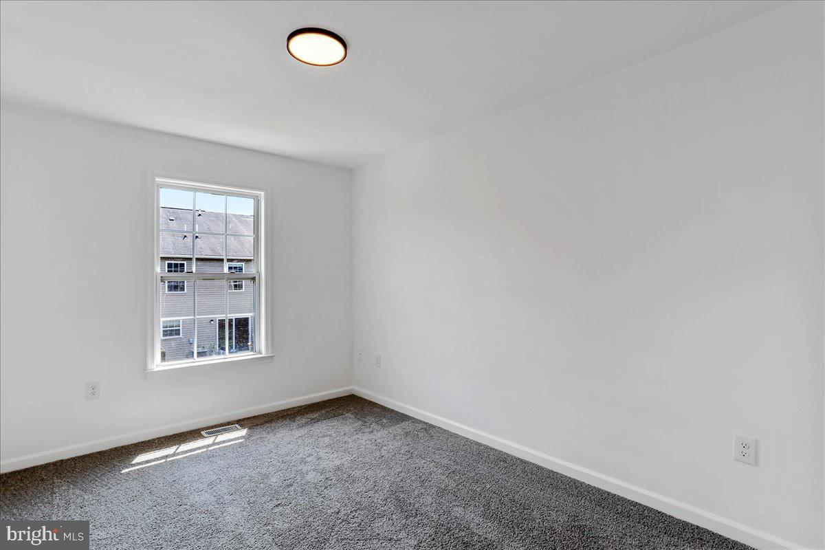 THE TOWNES OF RIDGEWAY - Residential