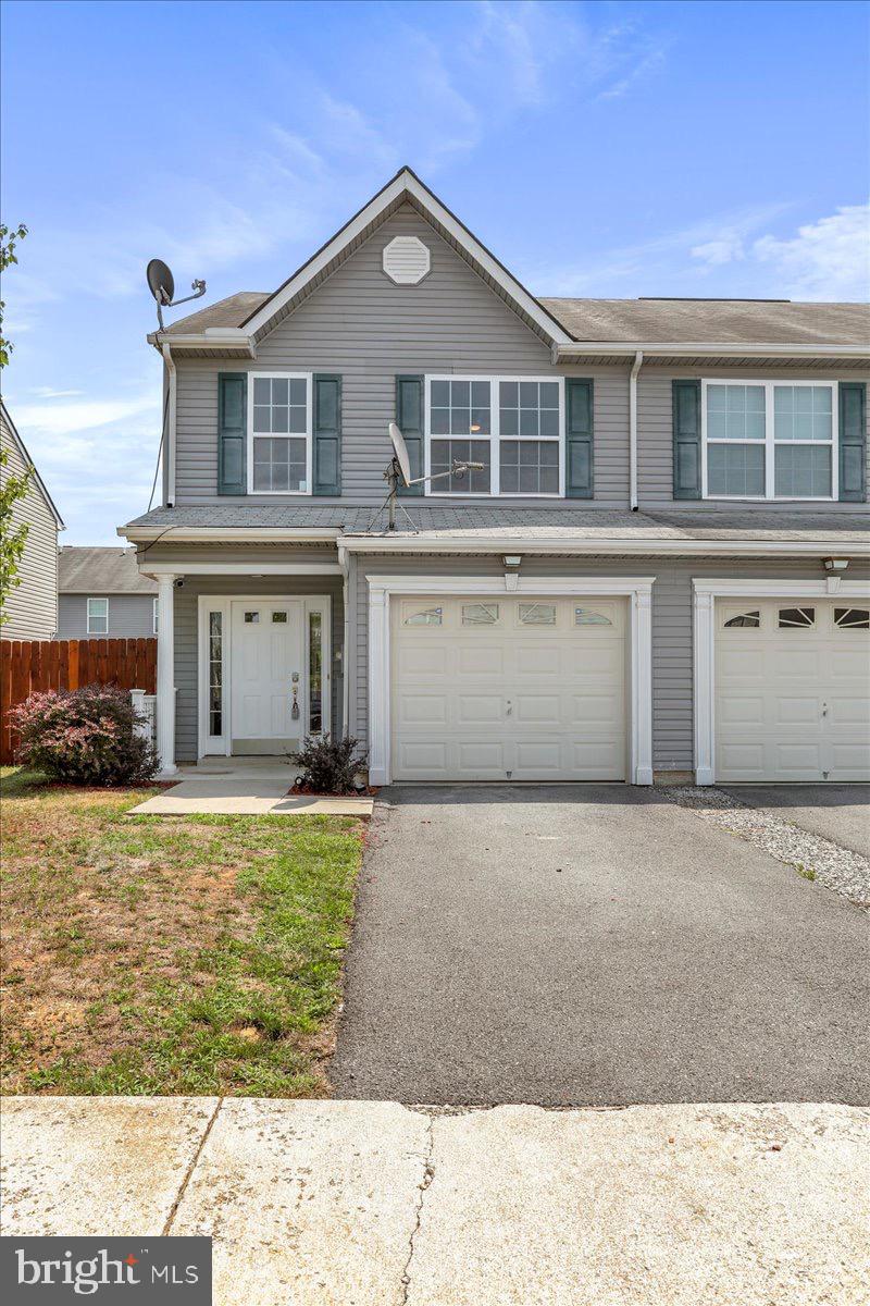 THE TOWNES OF RIDGEWAY - Residential