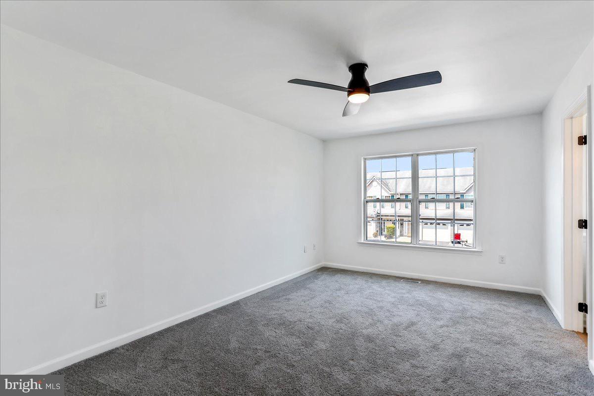 THE TOWNES OF RIDGEWAY - Residential