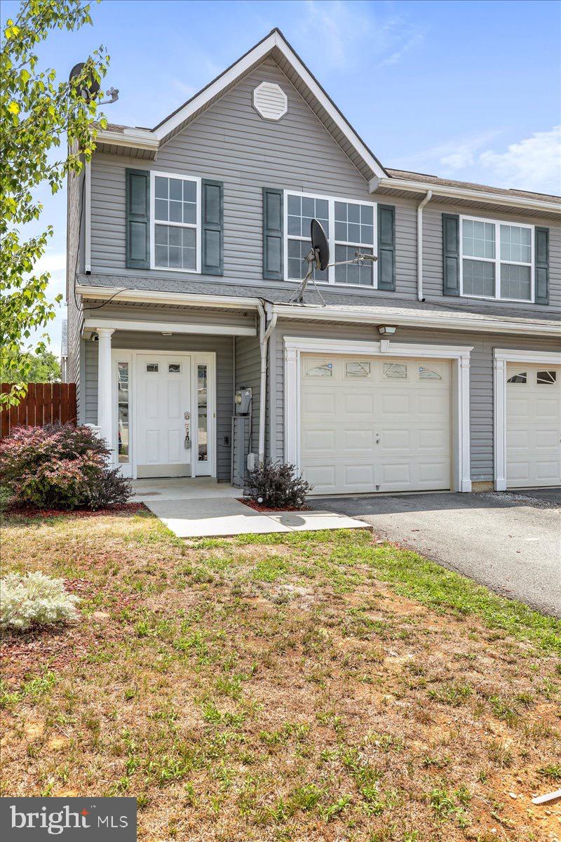 THE TOWNES OF RIDGEWAY - Residential