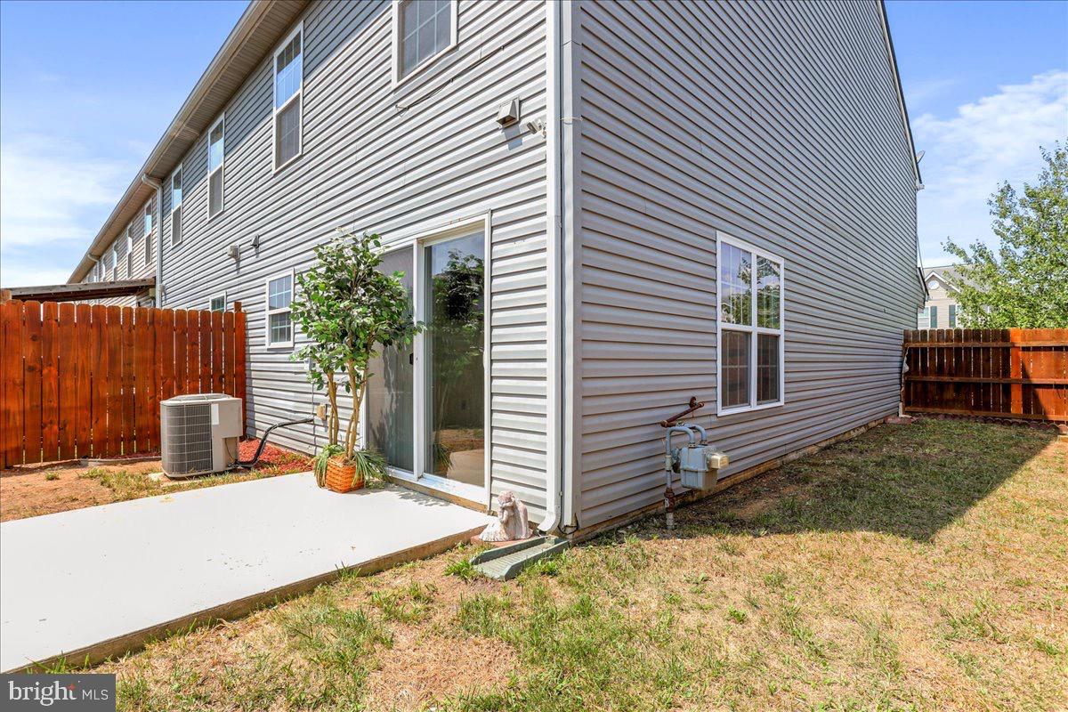 THE TOWNES OF RIDGEWAY - Residential