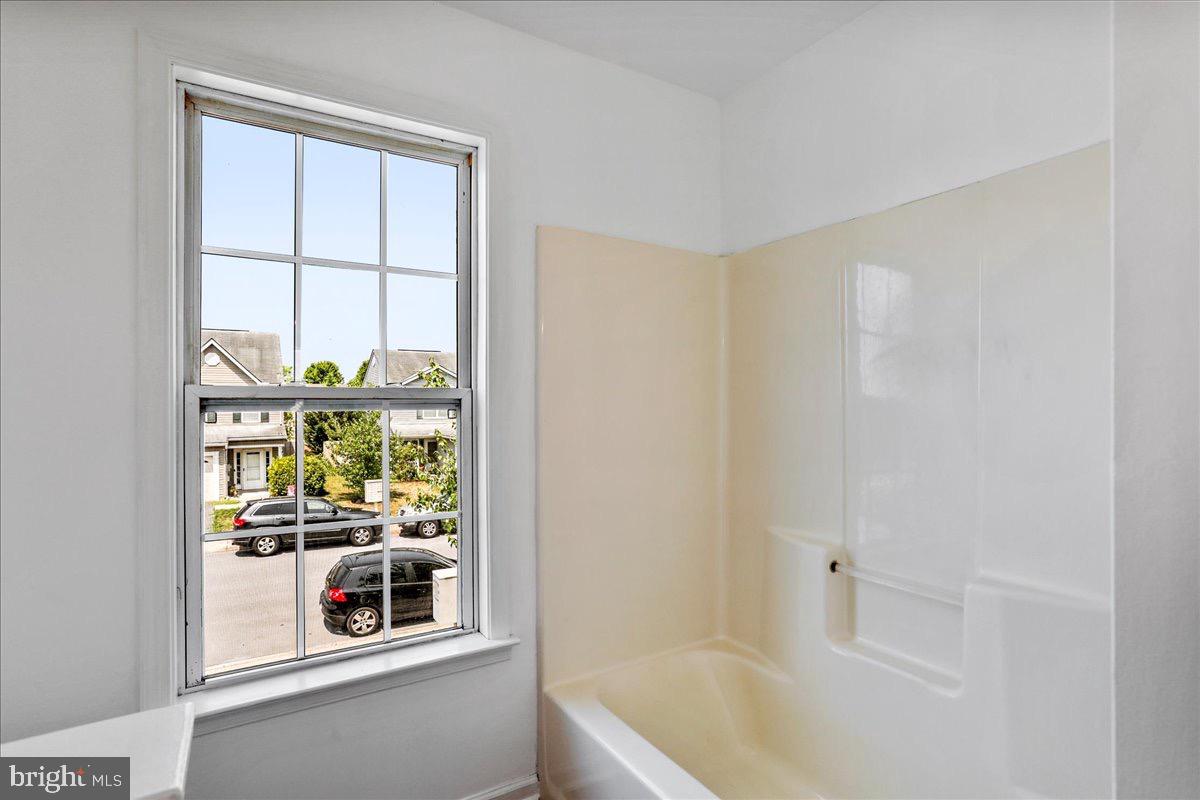 THE TOWNES OF RIDGEWAY - Residential