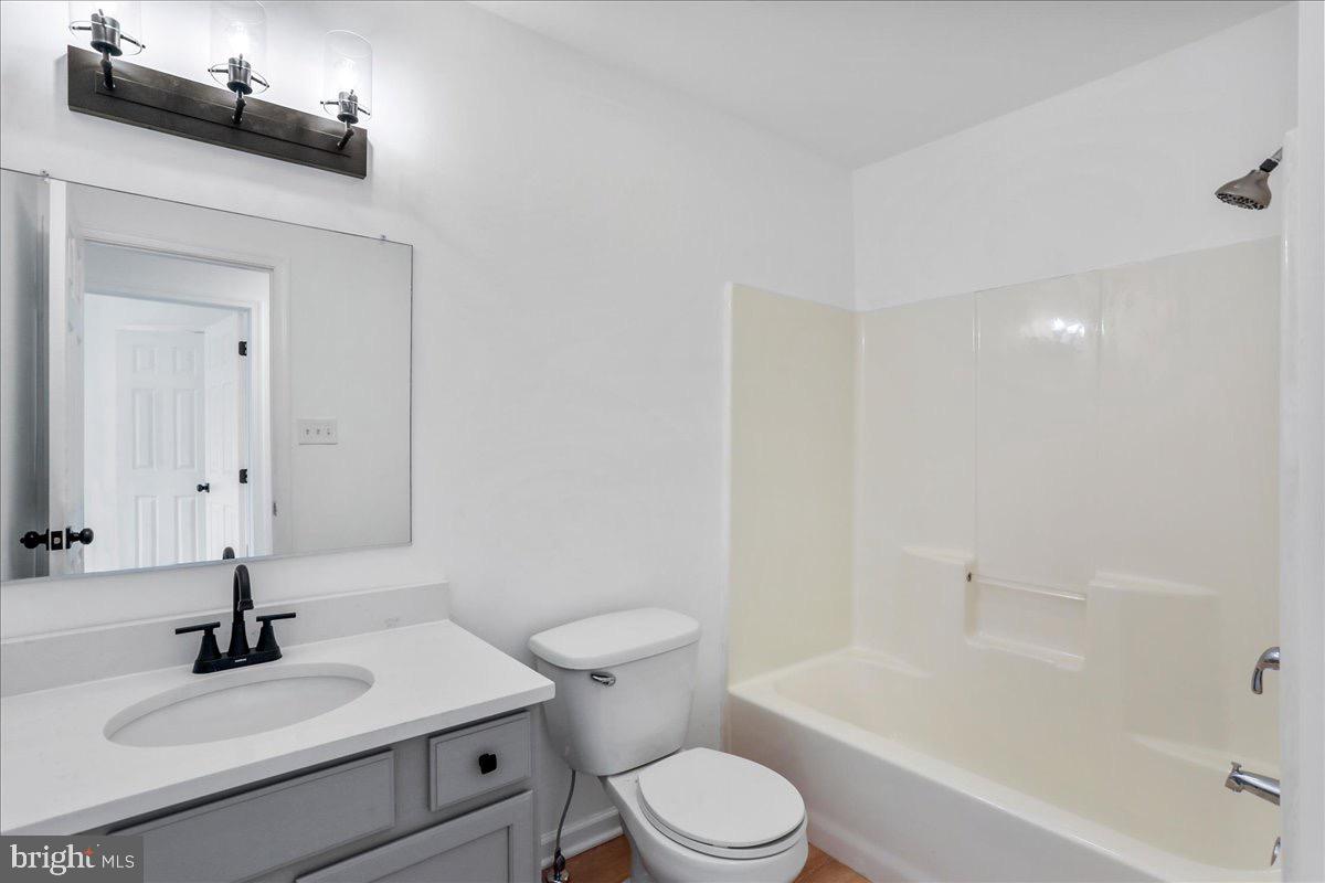 THE TOWNES OF RIDGEWAY - Residential