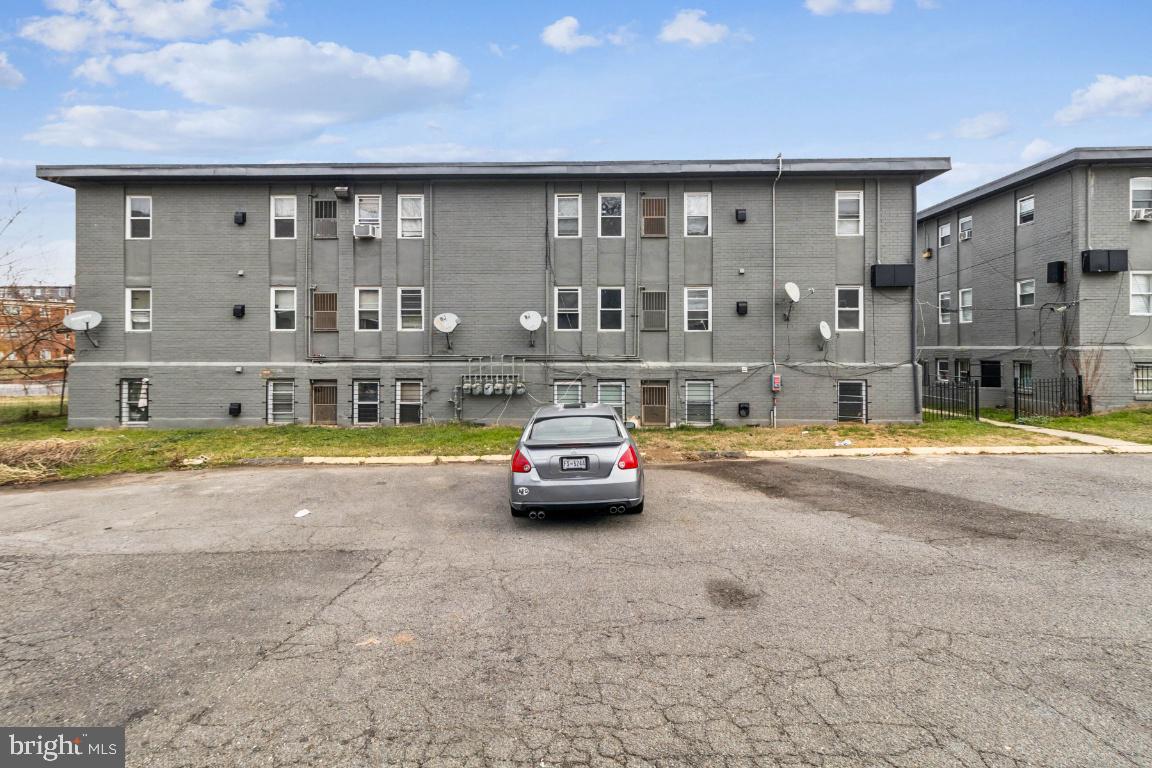FORT DUPONT PARK - Commercial Sale