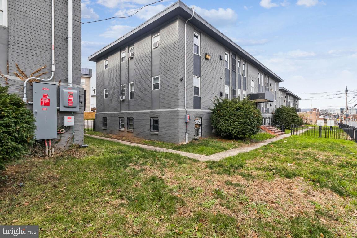 FORT DUPONT PARK - Commercial Sale