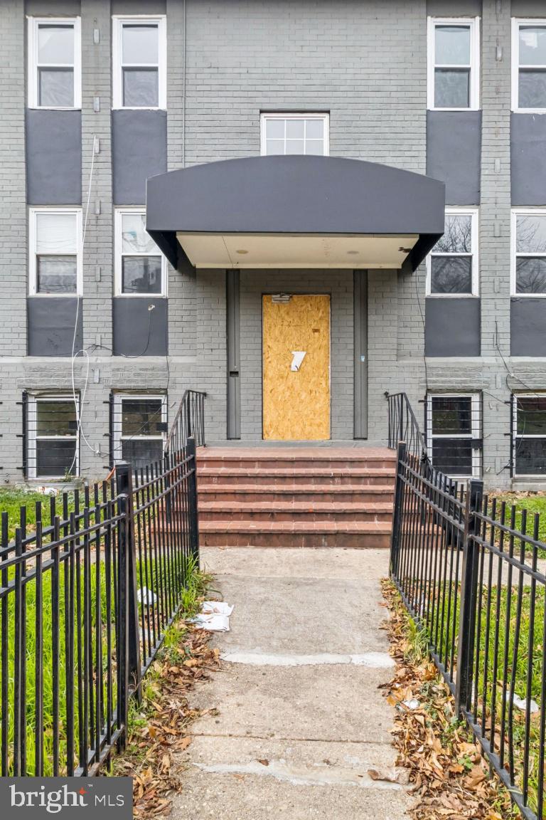 FORT DUPONT PARK - Commercial Sale