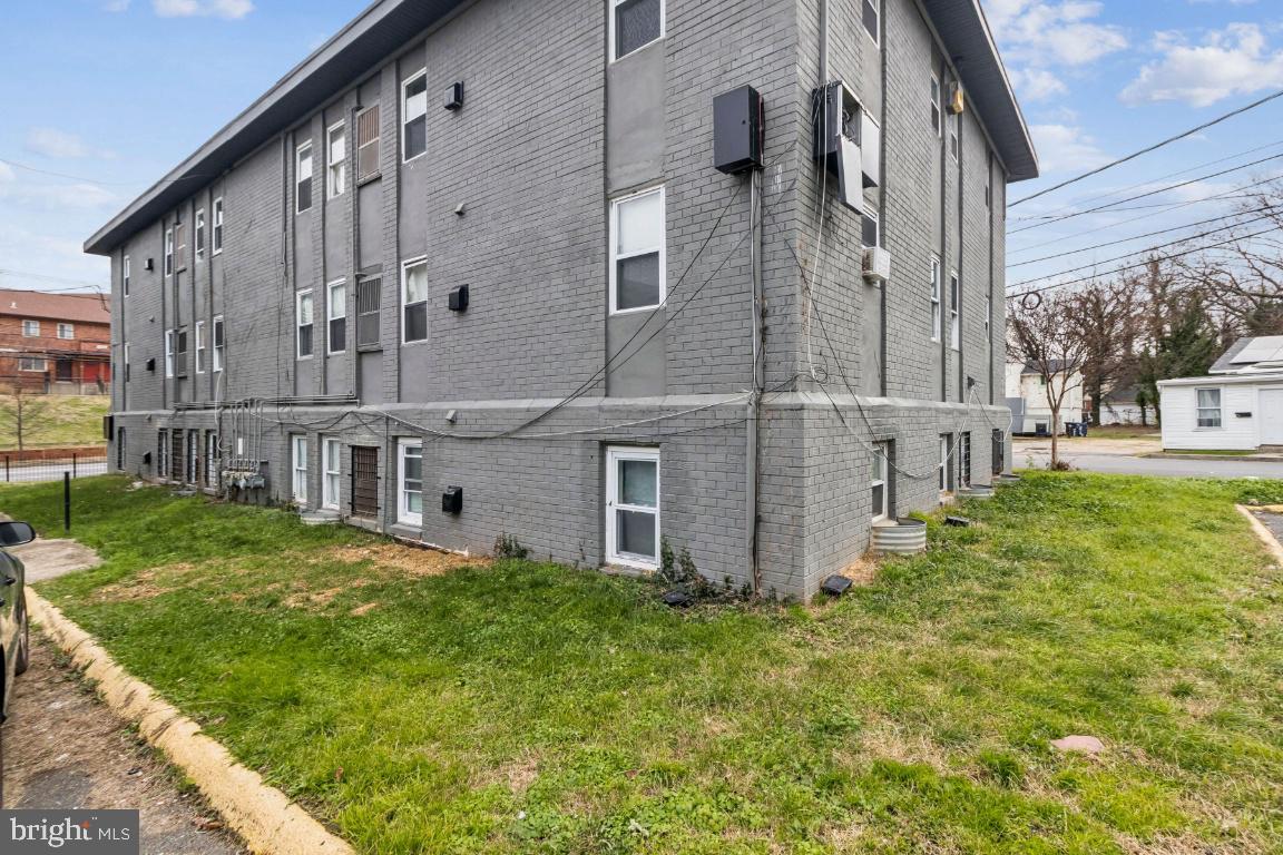 FORT DUPONT PARK - Commercial Sale
