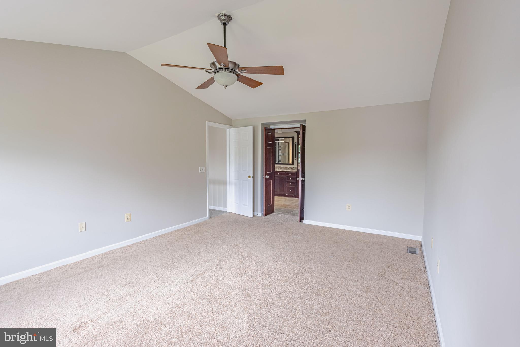 FOXLEIGH MEADOWS - Residential