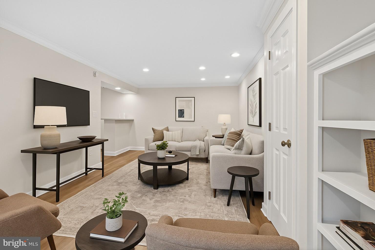 ROCK CREEK PALISADES - Residential