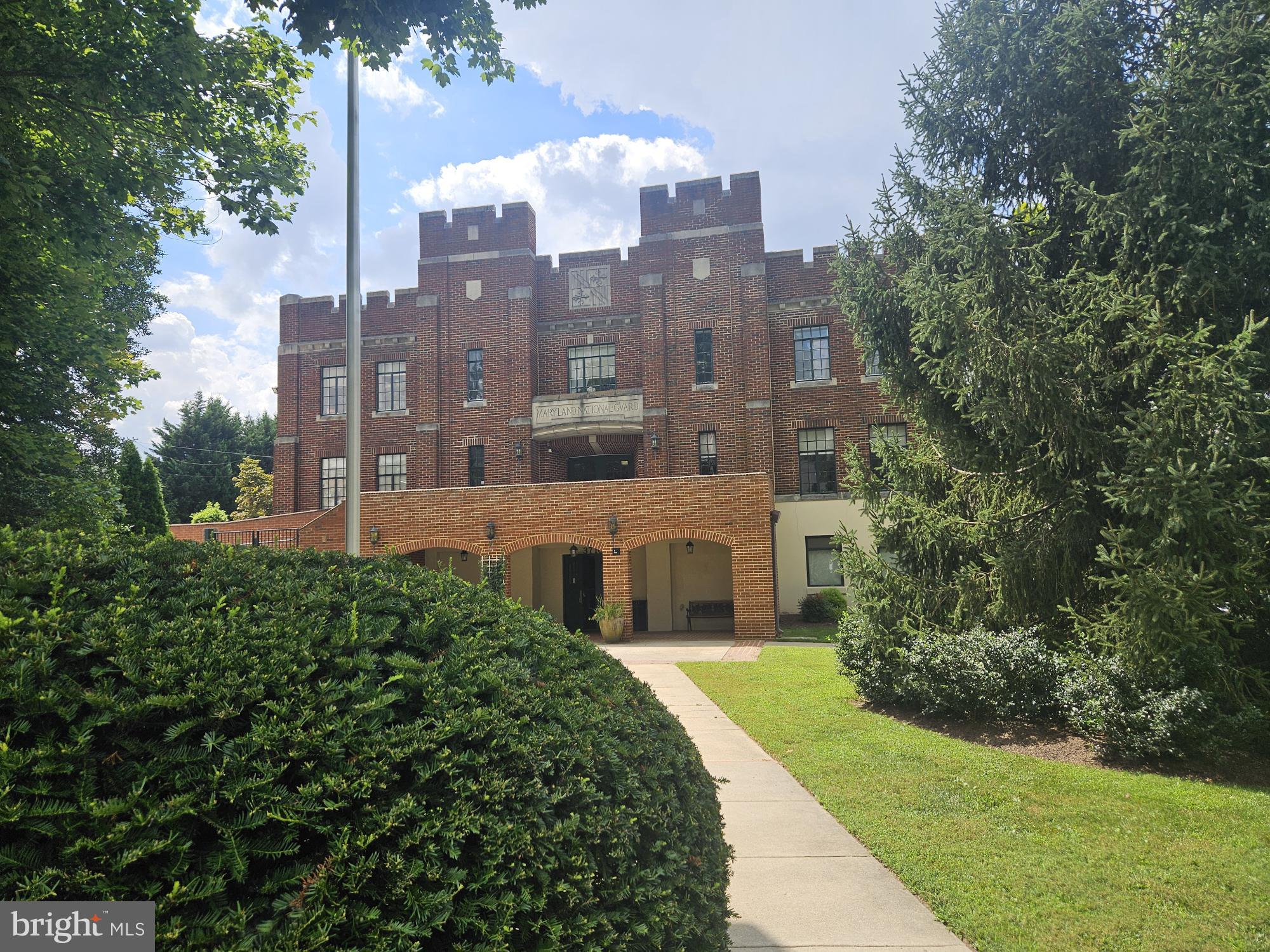 ROCK CREEK PALISADES - Residential