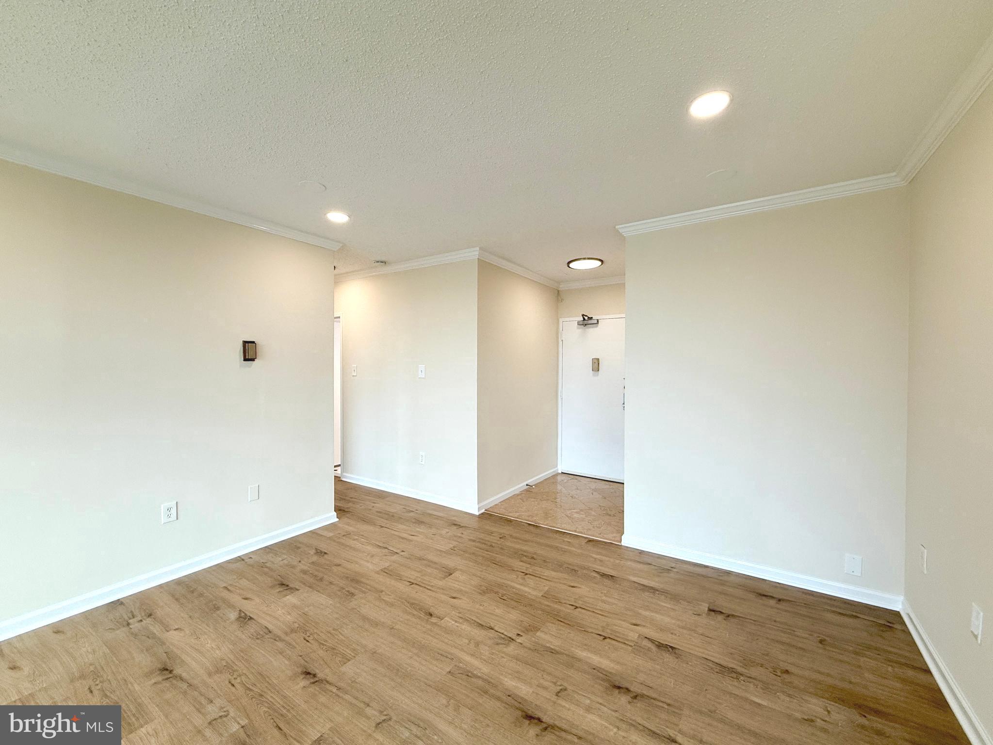 4141 N HENDERSON ROAD 1217