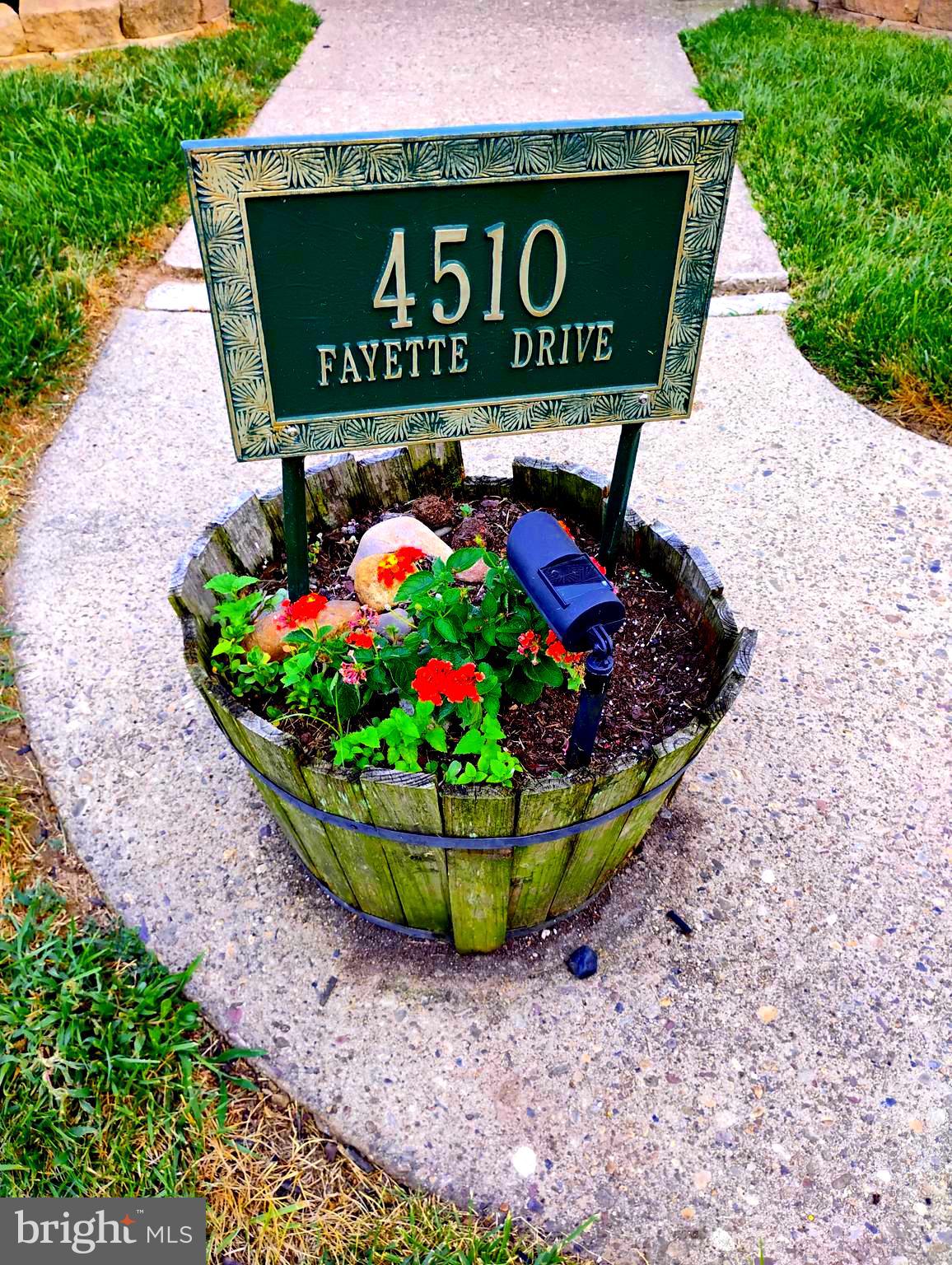 4510 FAYETTE DRIVE