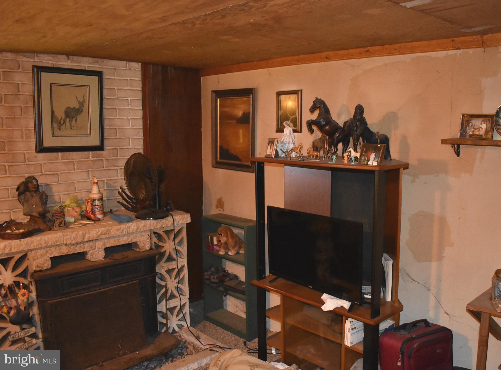 APPLE ORCHARD ACRES - Residential