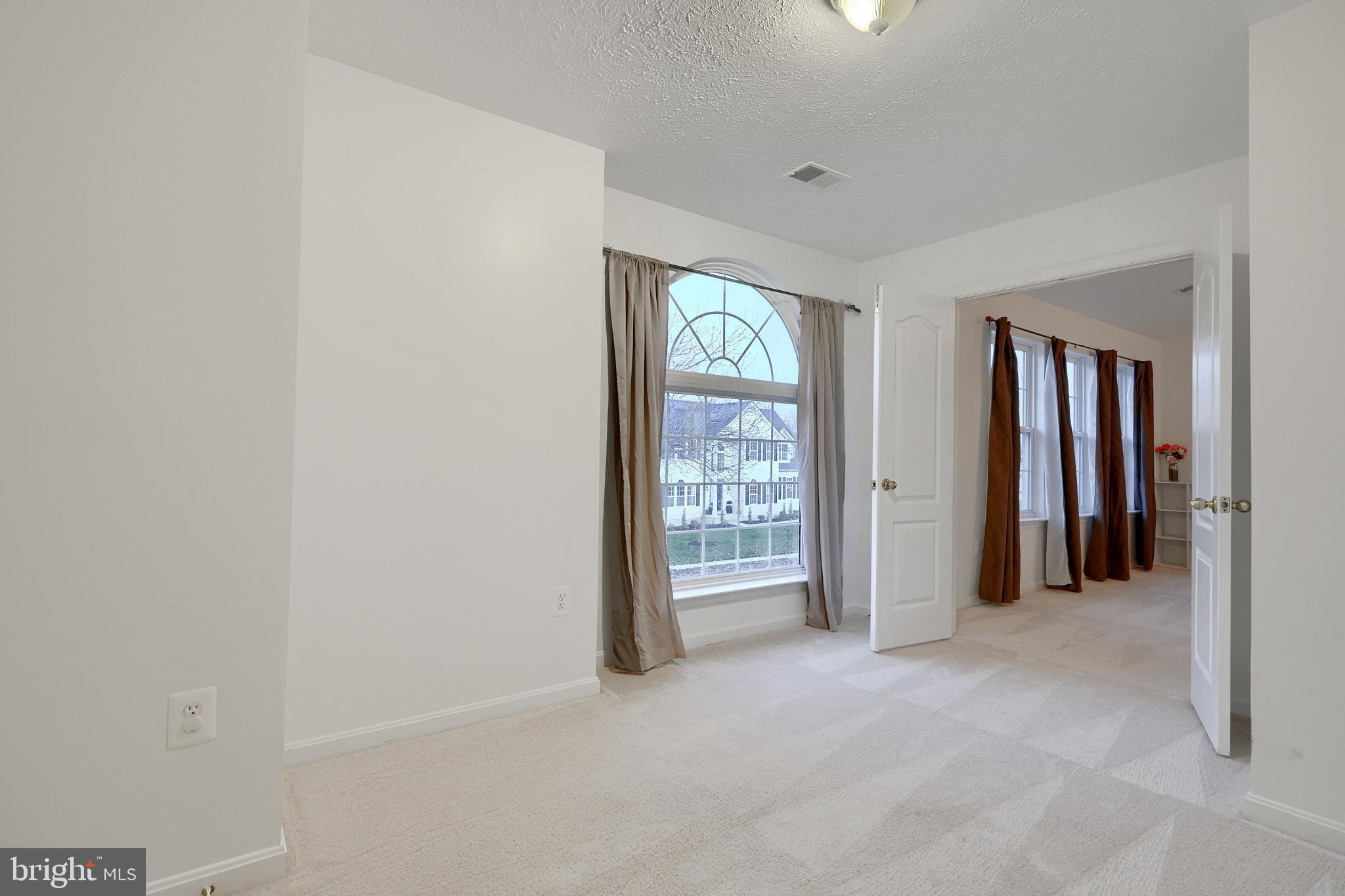 WORTHINGTON - Residential