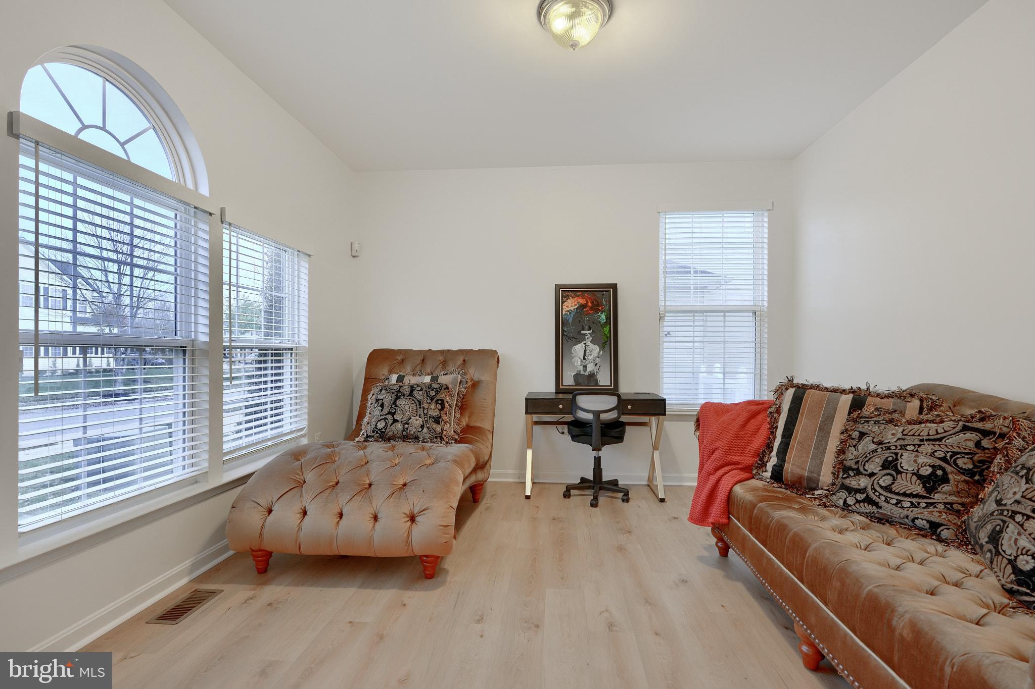 WORTHINGTON - Residential