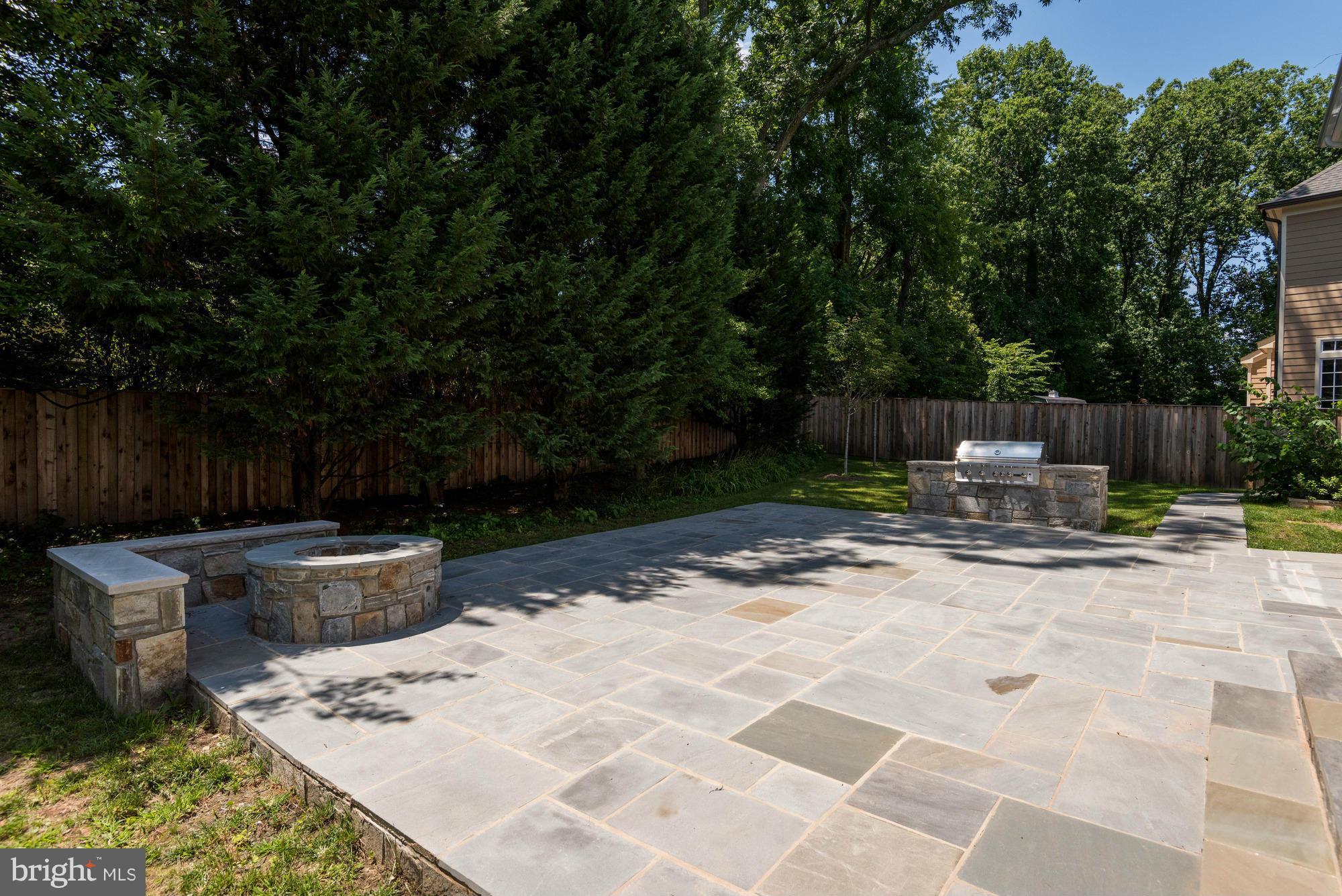 MINOR HILL - Residential