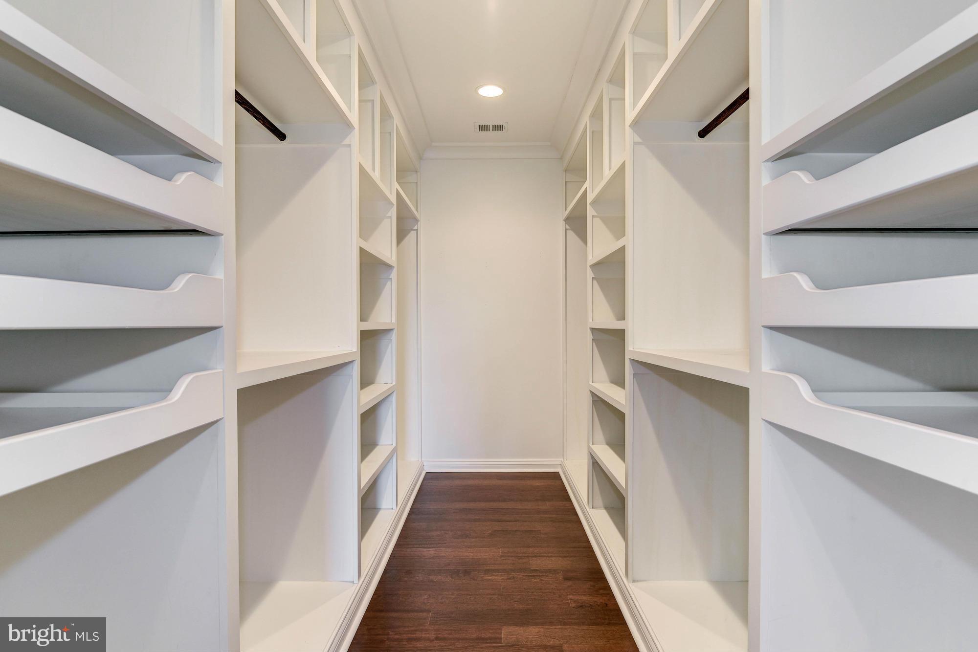 MINOR HILL - Residential