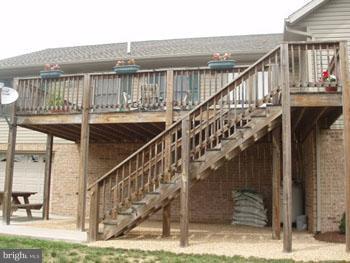 FAIRVIEW OAKS - Residential