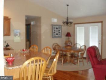 FAIRVIEW OAKS - Residential