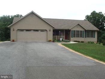 FAIRVIEW OAKS - Residential