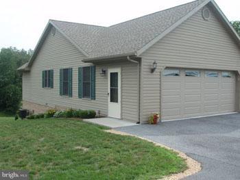 FAIRVIEW OAKS - Residential