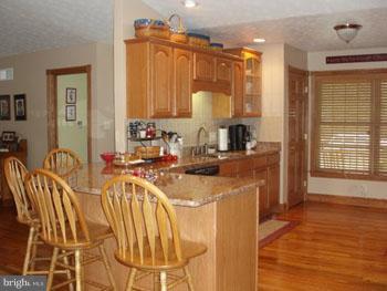 FAIRVIEW OAKS - Residential