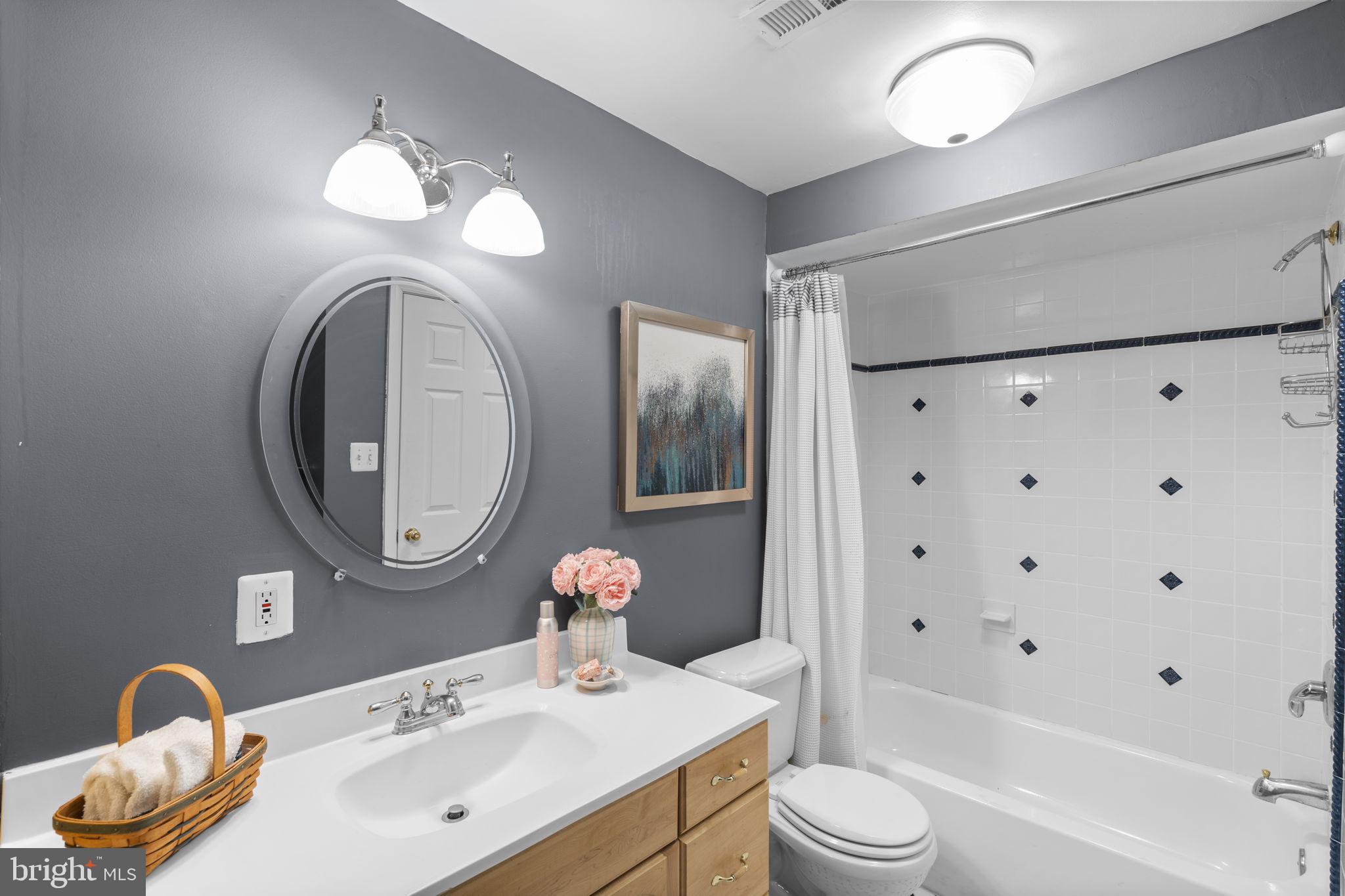 COLESVILLE OUTSIDE - Residential