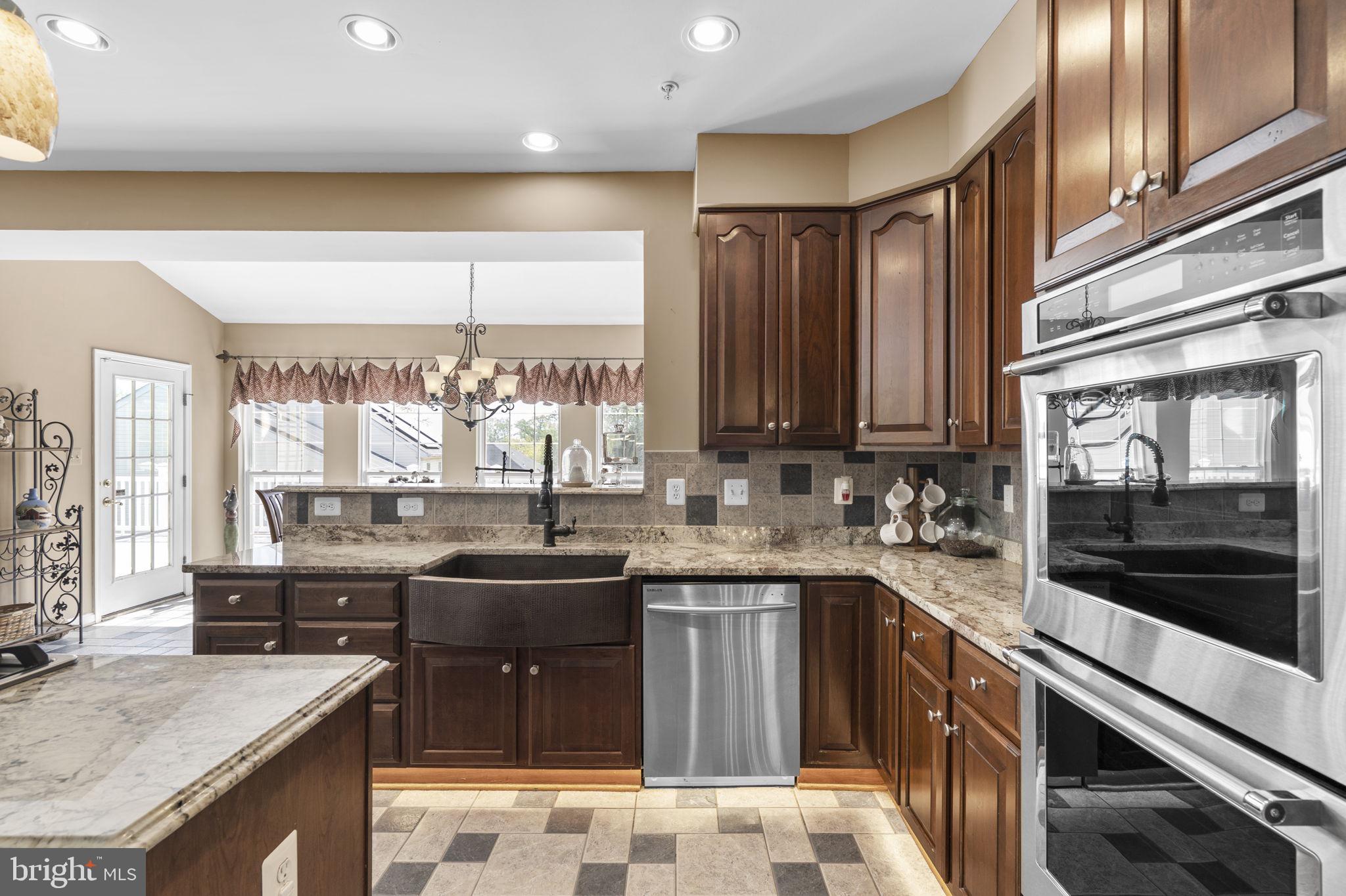 COLESVILLE OUTSIDE - Residential