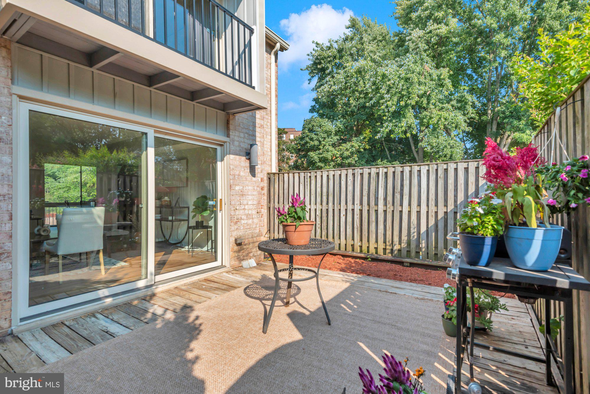 VILLAGE OF WILDE LAKE - Residential